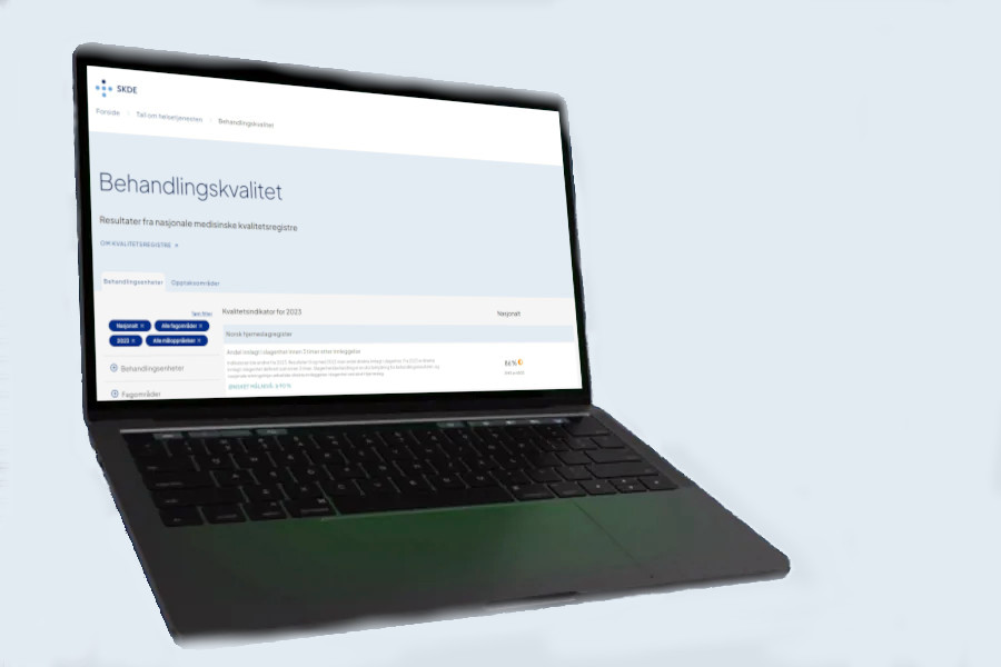 En bærbar datamaskin med skjerm